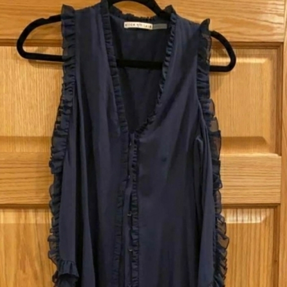 Alice÷Olivia Claude V-Neck Cold Shoulder - Picture 8 of 8